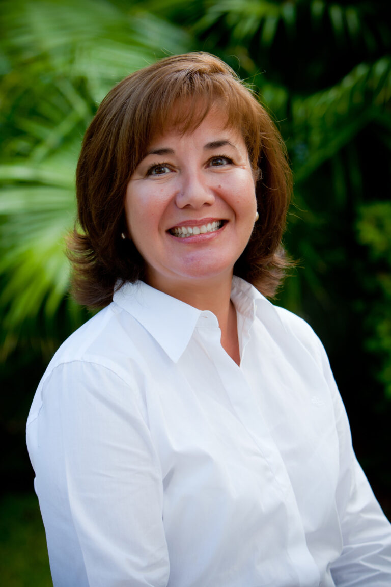 Introducing Mona Beeson, Sands May Superstar