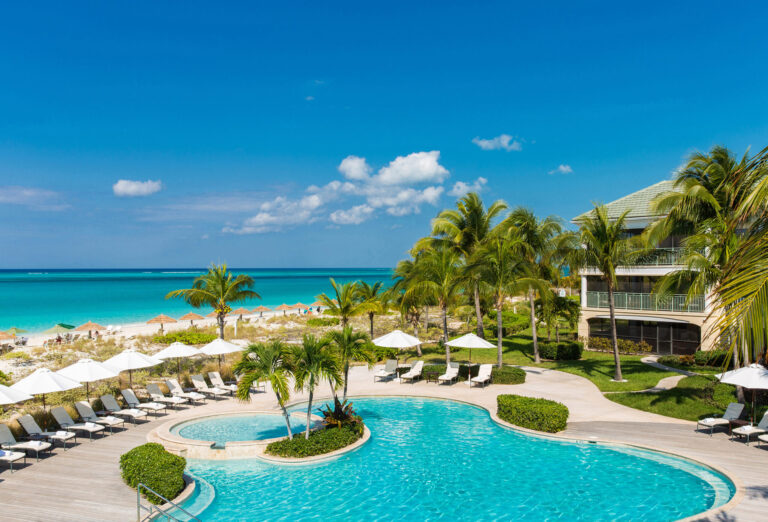 The Sandes at Grace Bay pool and beach