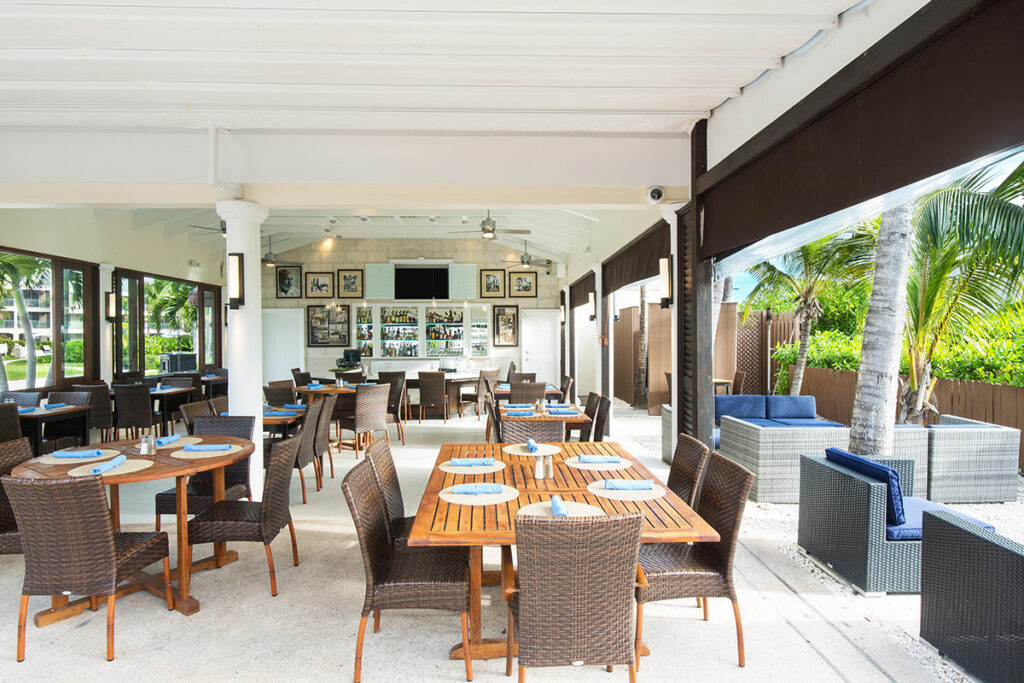 Hemingways Restaurant on Grace Bay Beach | The Sands on Grace Bay